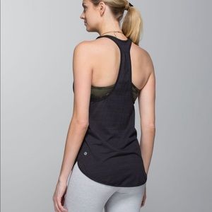 Lululemon 105 F Singlet (Seriously Light Luon)